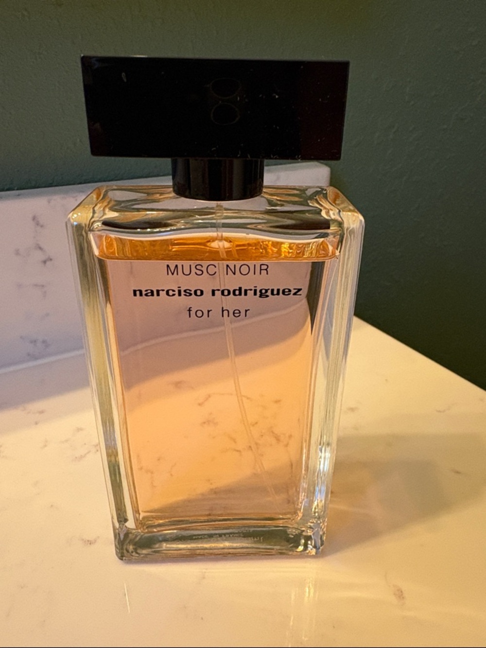 Musc Noir perfume
